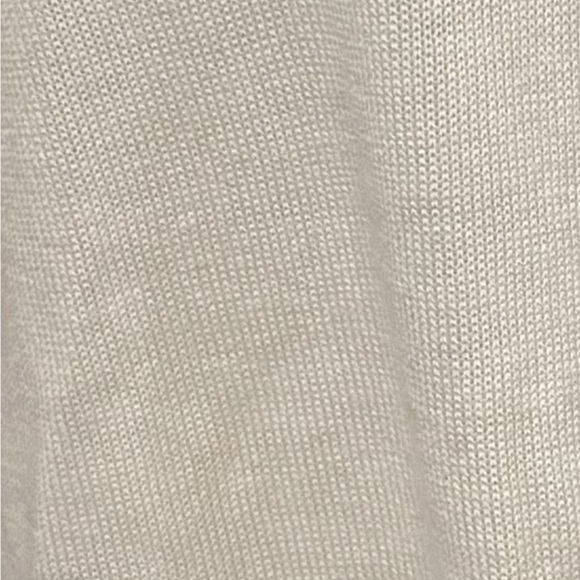 Lululemon Unity Pullover, draped back, size 4, very good preowned condition. - Picture 8 of 8